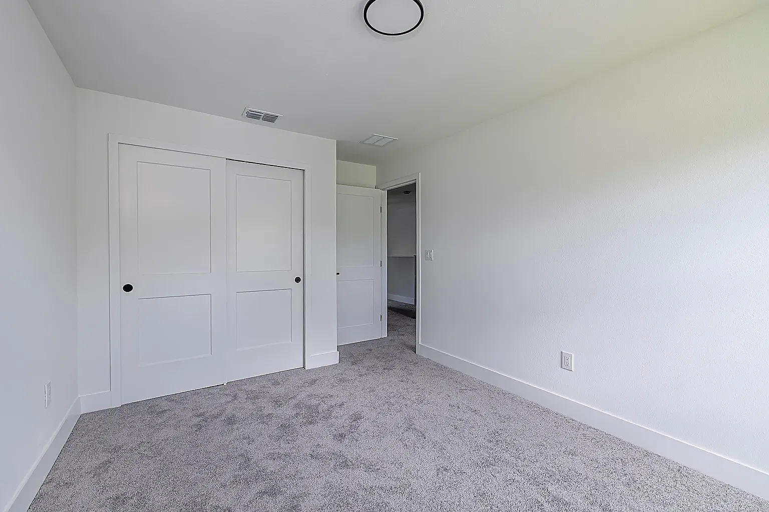3 bed, 1465 sqft, $2,000 — Photo 4