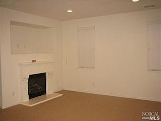 4th image of 560 Barbaresco Ct
