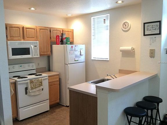 5th image of 4019 Venetian Bay Dr APT 108