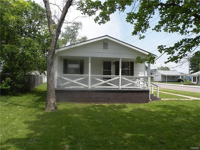 208 S Lincoln St photo 1