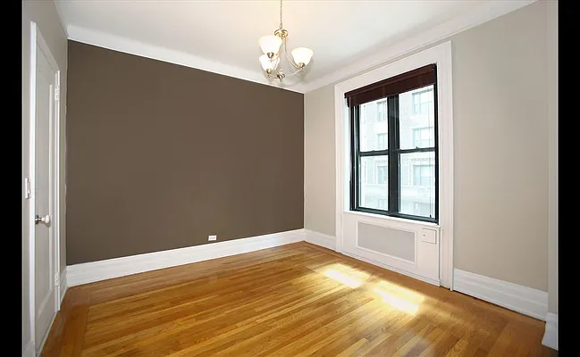 Sold by Douglas Elliman | media 20