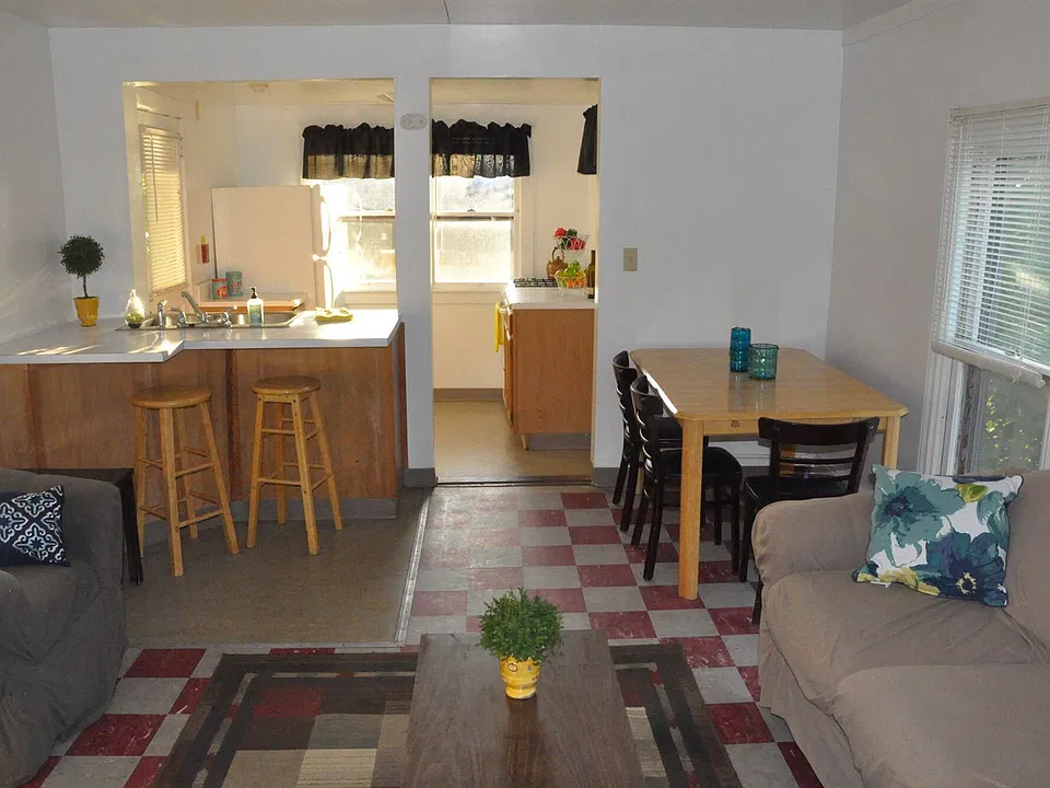 Living room/Kitchen