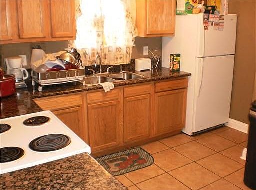 3rd image of 4332 Duplessis St