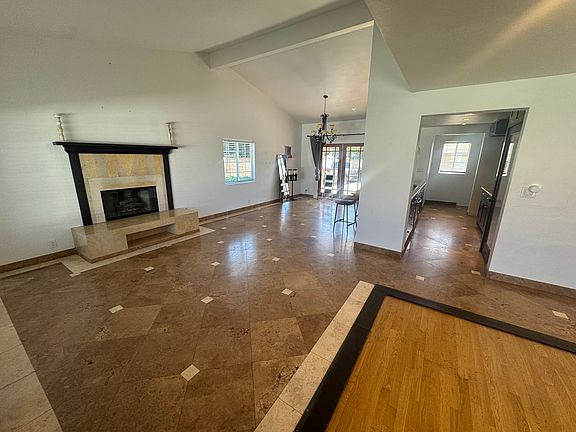 3rd image of 7358 Jumilla Ave