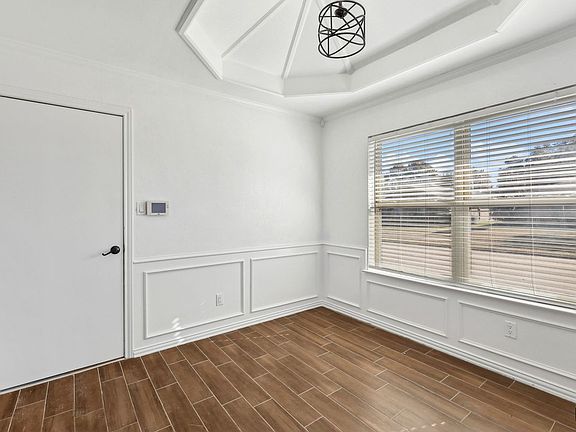 3rd image of 6300 Topaz Way