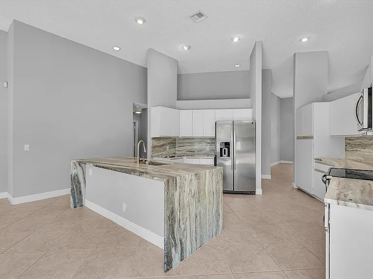 10434 NW 6th Ct — Photo 39