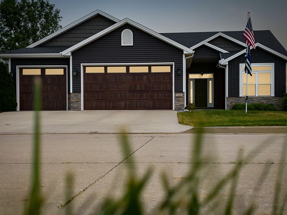 1206 Ledgestone Dr, Normal, IL 61761 Zillow