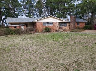 3220 Boone Trl, Fayetteville, NC 28304