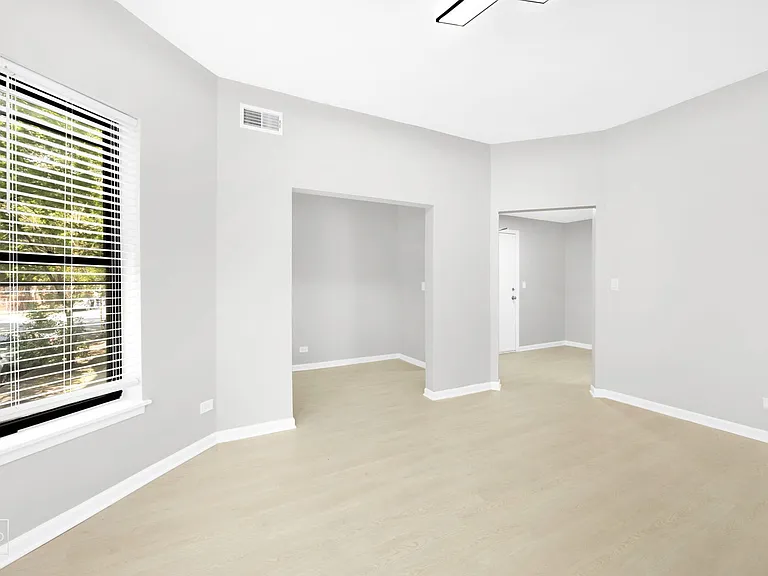 5051 S Forrestville — Photo 46
