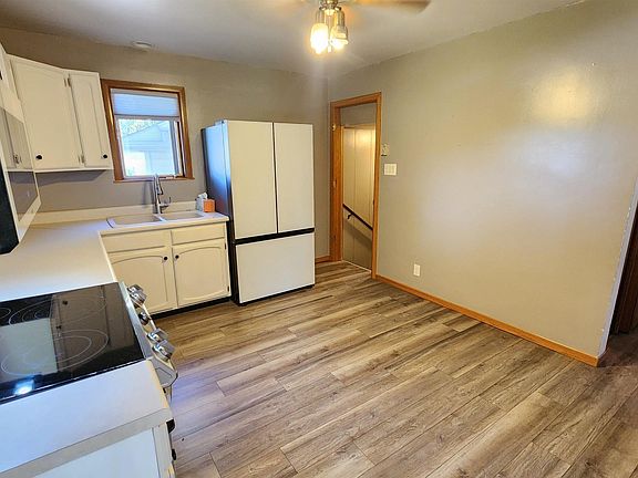 5th image of 1284 170th St