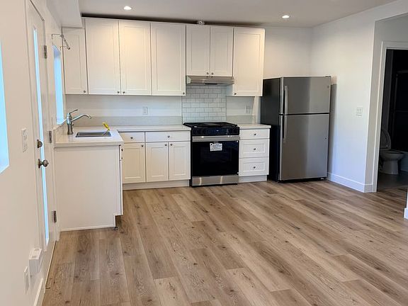 3rd image of 411 Naranja Dr #H