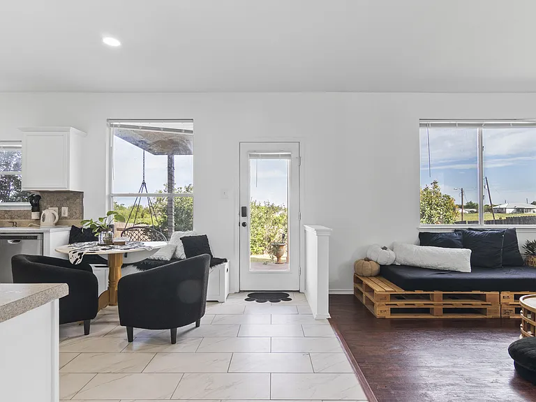 13524 Lyndon B Johnson St — Photo 17