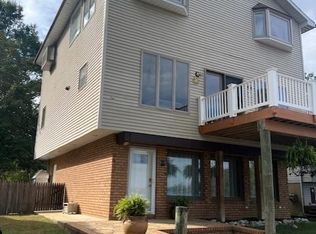 2005 Shore Dr, Edgewater, MD 21037