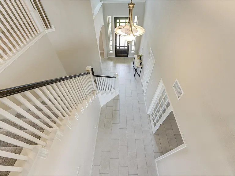 7735 Wrightwood Dr — Photo 2