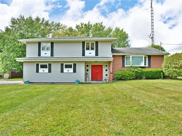 3219 Morrow Dr, Cortland, OH 44410