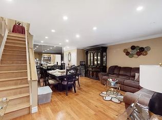 555 Hendrix St, Brooklyn, NY 11207