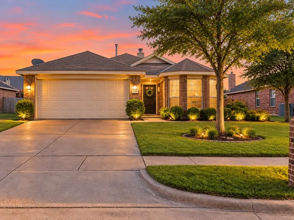 2105 Thistle Ln, Forney, TX 75126