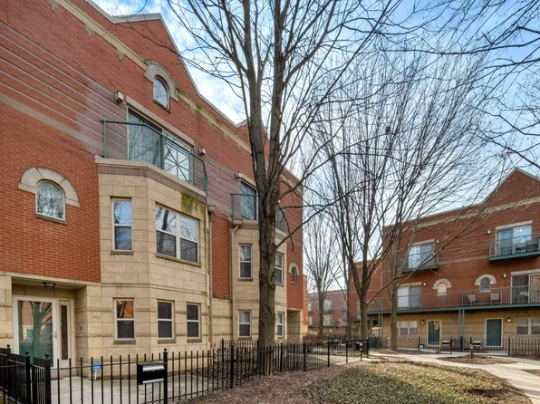 4530 S Woodlawn Ave Unit 102, Chicago, IL 60653