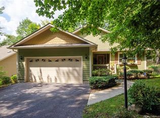 12 Lingering Shade Ln, Waynesville, NC 28786