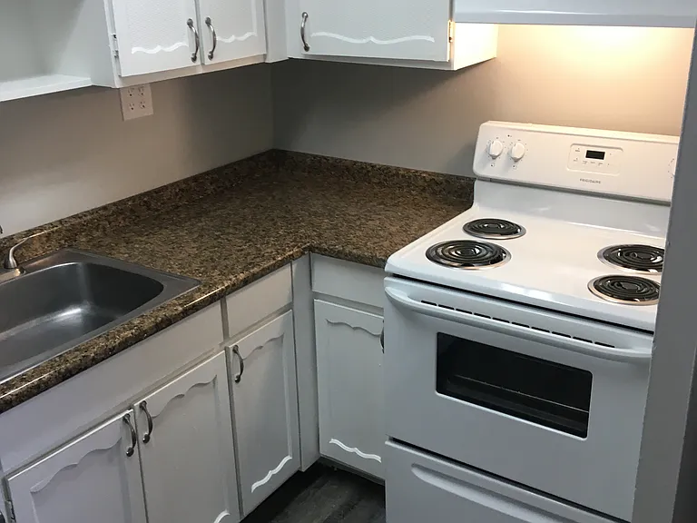 Valley York Apartments — Photo 66