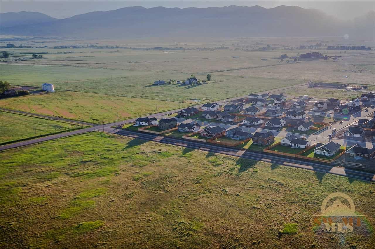 1601 Powers Blvd, Belgrade, MT 59714 Zillow