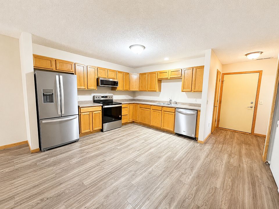 1st image of 1627D Gunston Dr