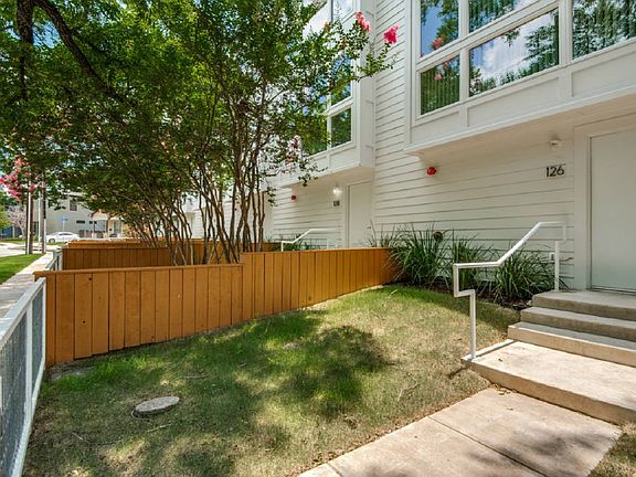3rd image of 130 Carnahan St