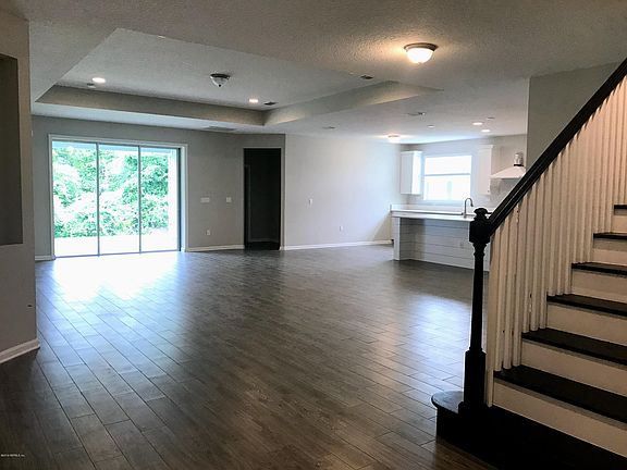 3rd image of 167 Topside Dr