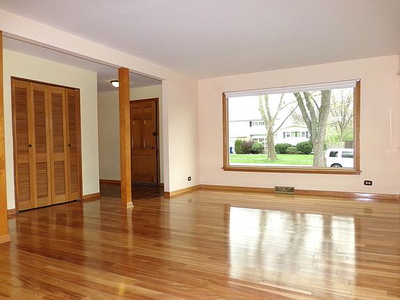 5th image of 1135 Hewitt Dr