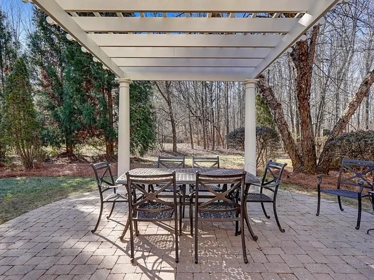 N Beech Ln — Photo 24