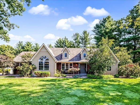 231 Stonehedge St, Frankfort, KY 40601