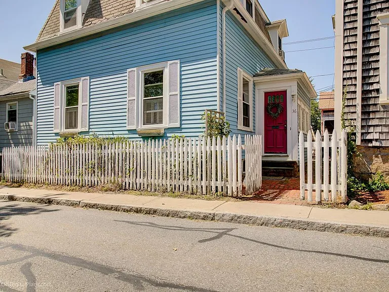 36 Dixon St — Photo 2