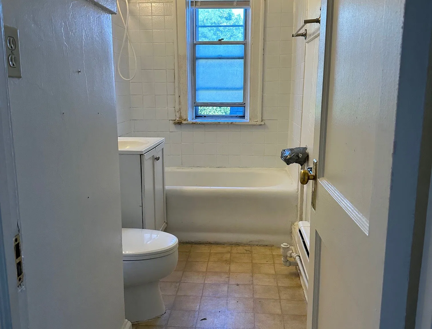 Royall Place — Photo 4