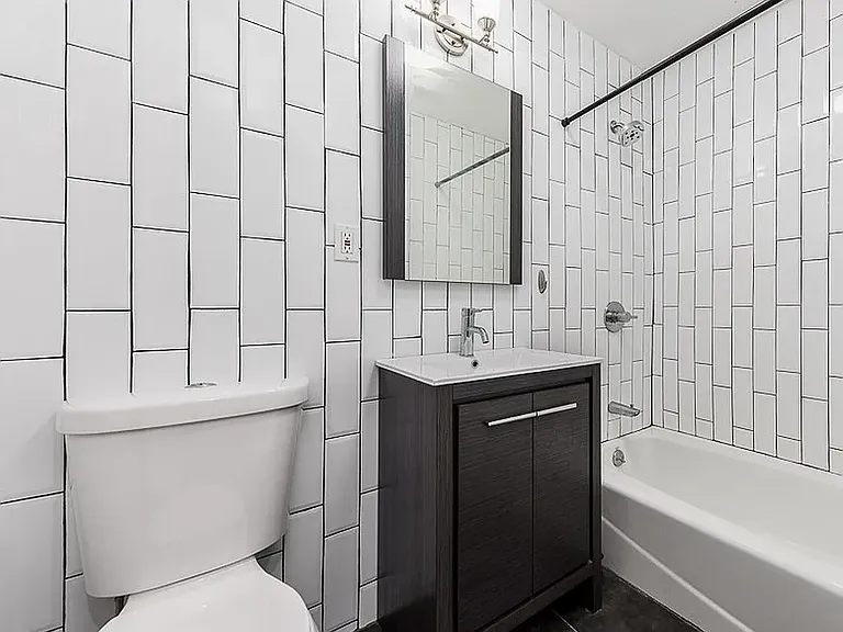 109 Moore St #3F — Photo 3