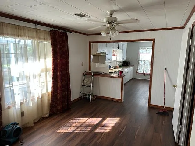140 W Cora Lee St — Photo 12