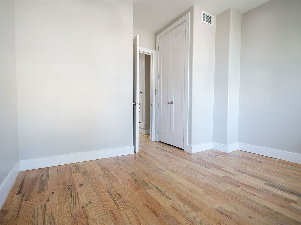 144manhattanave4B_05