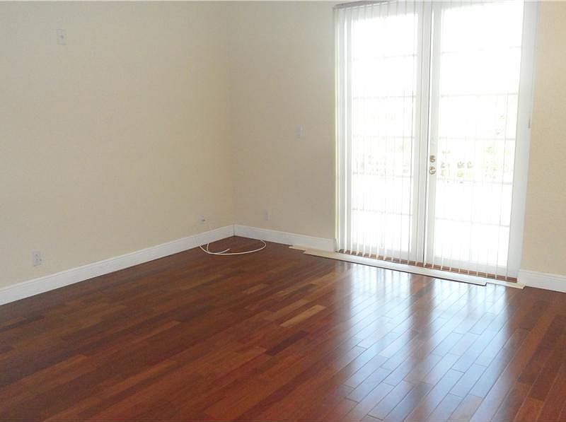 1st image of 6823 Lakeside Cir N