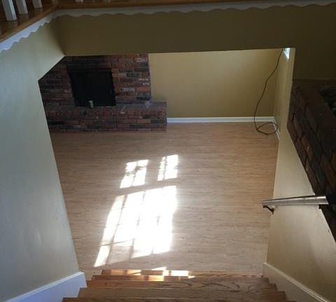 3rd image of 920 Dorton Ln
