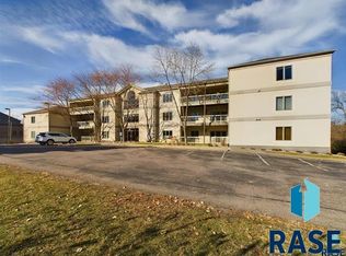 1210 W 57th St APT 103, Sioux Falls, SD 57108
