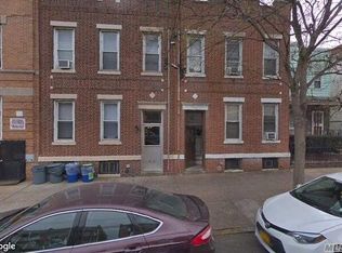 3221 43rd St, Astoria, NY 11103