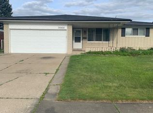 36422 Jeffrey Dr, Sterling Heights, MI