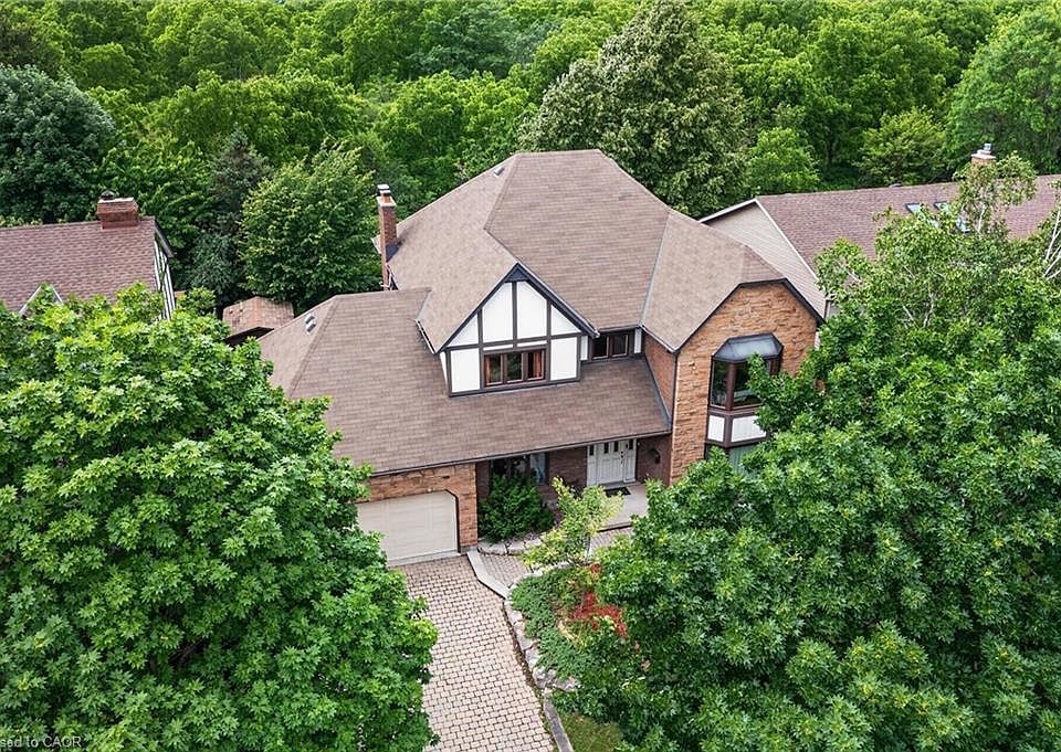 1st image of 20 Tamwood Ct
