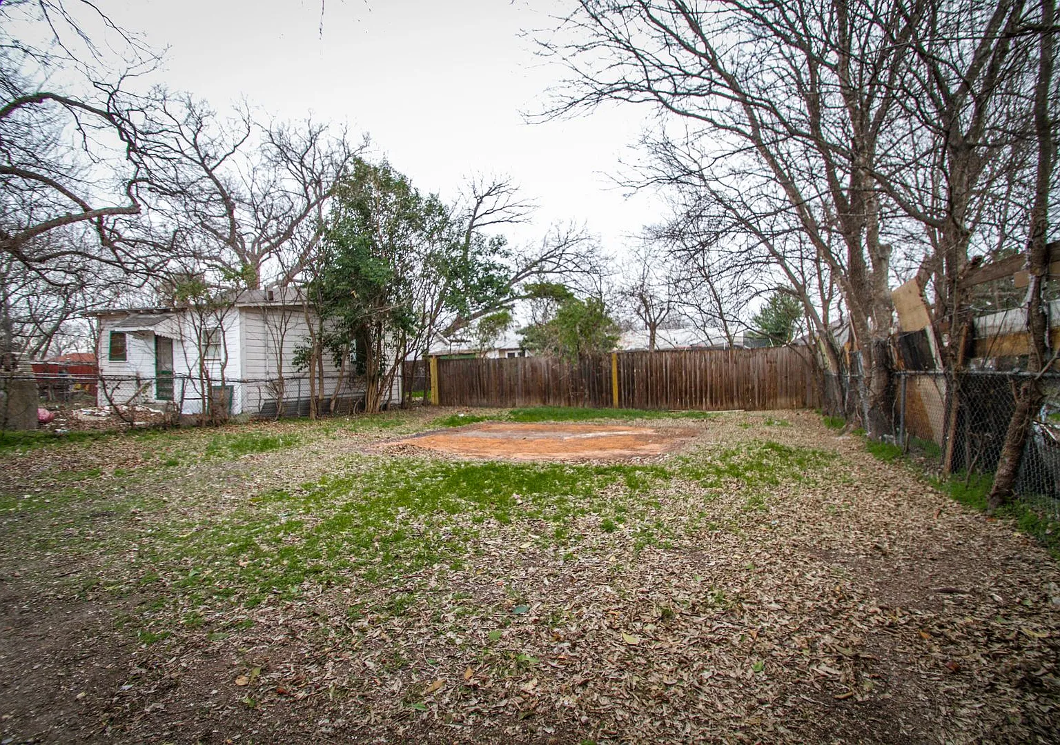 2BR Home with Carport & Fenced Yard 7 Min to Downtown — Photo 1