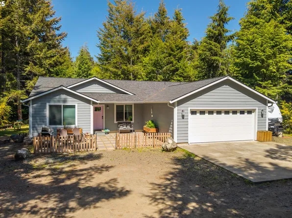 56502 Tom Smith Rd, Bandon, OR 97411
