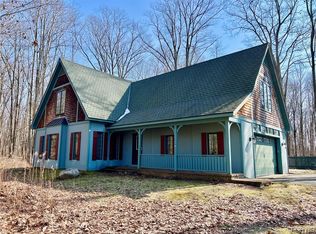 60 Gardenier Rd, Oswego, NY 13126