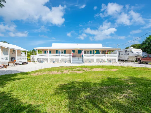 30751 Palm Dr, Big Pine Key, FL 33043