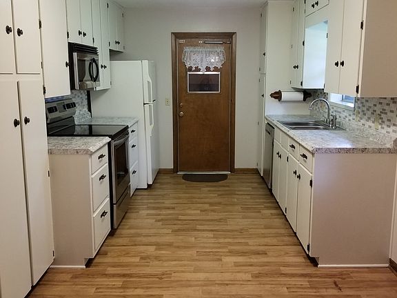 5th image of 1008 Avenue I St