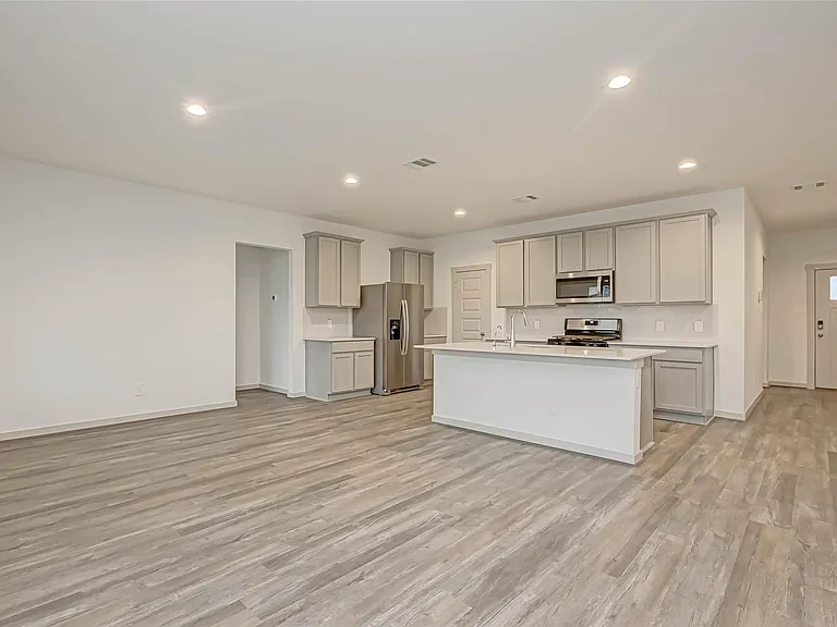 3418 Lake Landing Ln — Photo 19