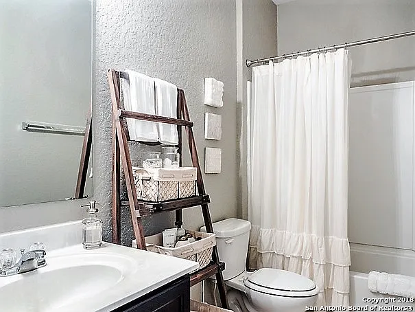 25035 Cambridge Wl — Photo 14
