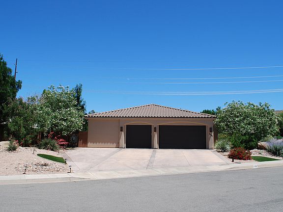 2nd image of 2081 S Great Basin Dr
